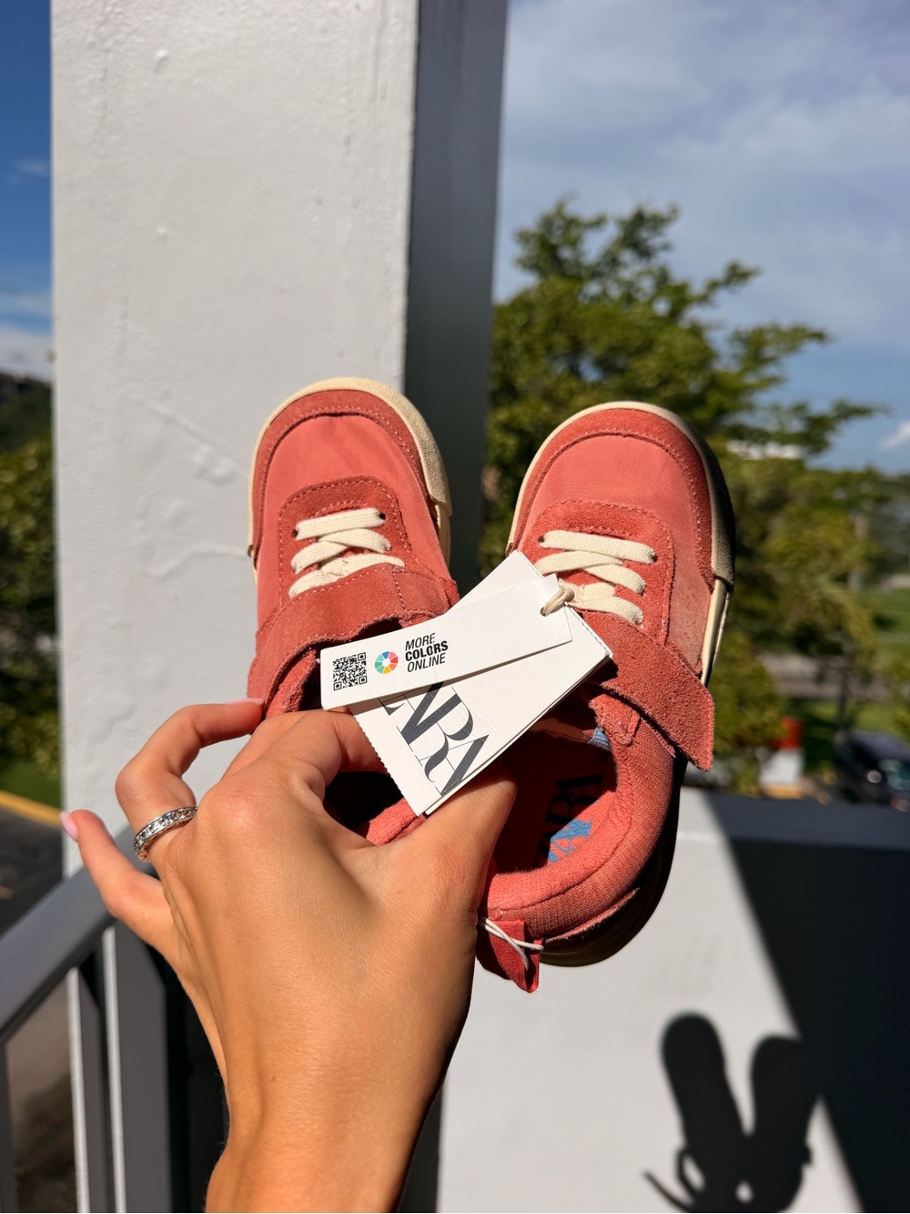 Kids ZARA NWT  Coral Suede Sneakers - BOYS GIRLS 9.5 us size 26 eur